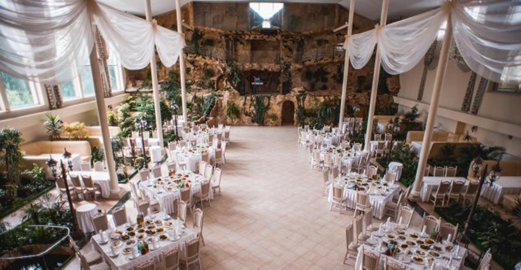 Garden Hall Τερνόπιλ Εξωτερικό φωτογραφία