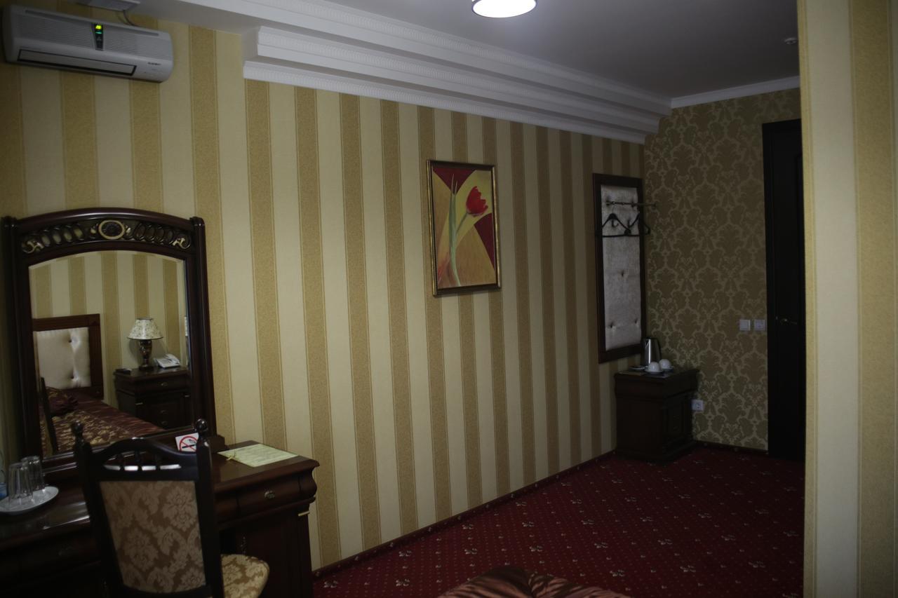Garden Hall Τερνόπιλ Εξωτερικό φωτογραφία